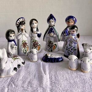 Vintage Mexican Folk Art Nativity Set